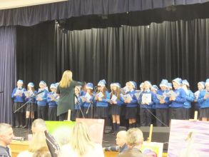 Choir Perform at St Mary\'s